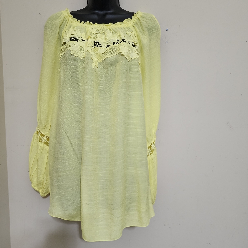 MELISSA PAIGE size Large Off Shoulder Slit‎ Sleeve Floral Lace Top Spring Yellow